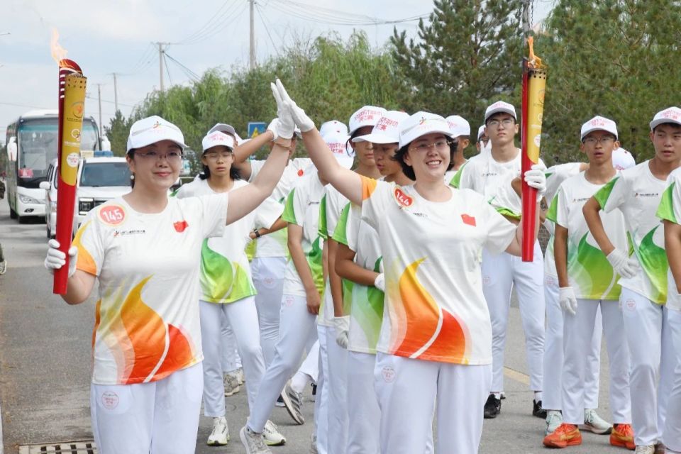 来自各行各, 家住乌梁素, 公里 来自各行各, 家住乌梁素, 公里