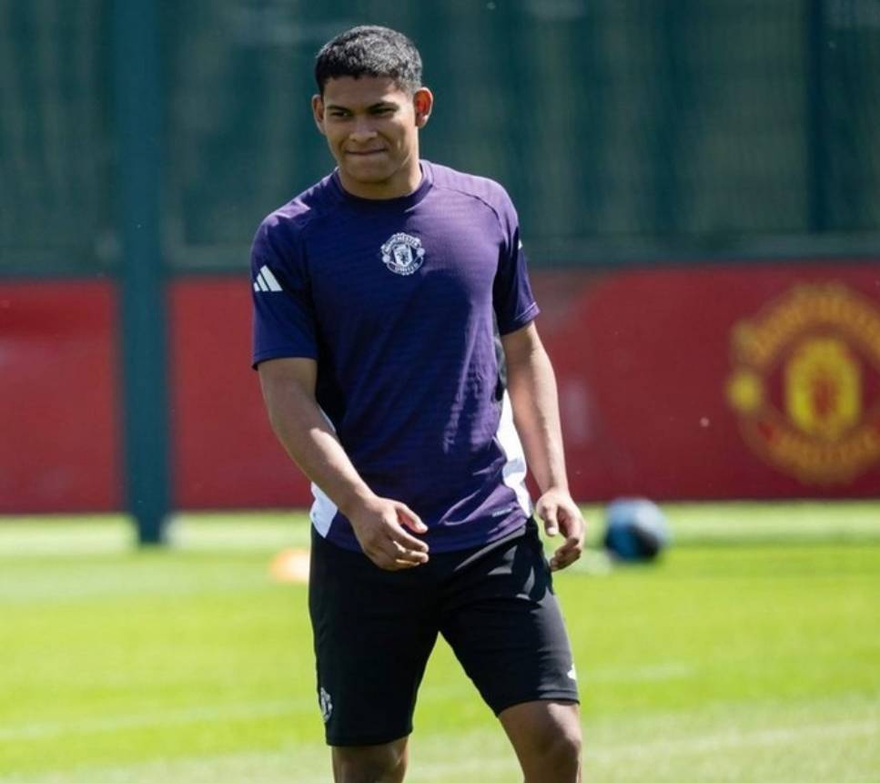 于福塔莱萨, 年球员年满, 奥罗斯科的 于福塔莱萨, 年球员年满, 奥罗斯科的