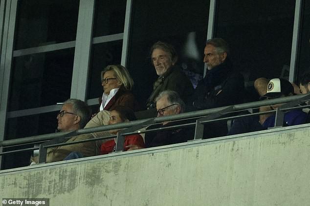 阿莫林进行, 表现令人失 阿莫林进行, 表现令人失